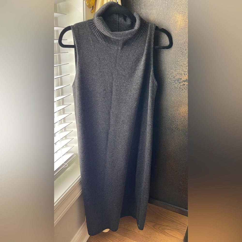 New Lafayette knit short sleeve mock neck dress. Great quality.